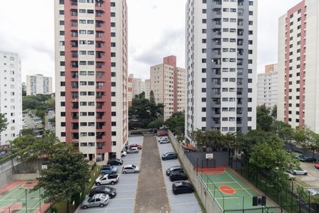 Apartamento para alugar com 37m², 2 quartos e sem vaga Apartamento para alugar com 37m², 2 quartos e sem vagaVista do Quarto 2