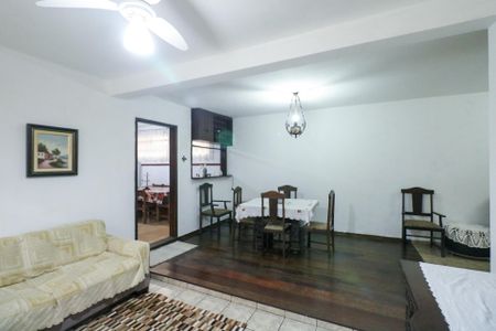 Sala de casa para alugar com 3 quartos, 350m² em Centro, Diadema
