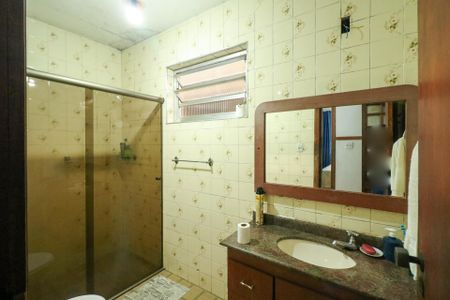 Casa para alugar com 350m², 4 quartos e 3 vagasBanheiro