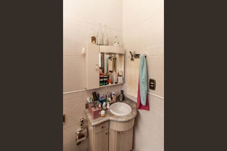 Casa à venda com 385m², 4 quartos e 5 vagas Casa à venda com 385m², 4 quartos e 5 vagasBanheiro da Suíte 2