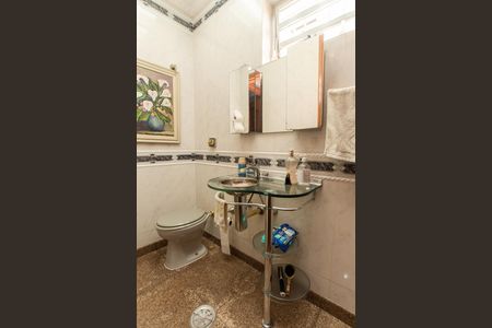 Casa à venda com 385m², 4 quartos e 5 vagas