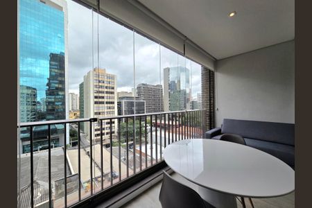 Apartamento para alugar com 61m², 1 quarto e 1 vaga Apartamento para alugar com 61m², 1 quarto e 1 vagaVaranda