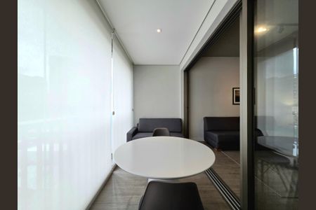 Apartamento para alugar com 61m², 1 quarto e 1 vaga Apartamento para alugar com 61m², 1 quarto e 1 vagaVaranda