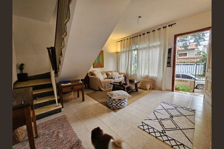 Casa à venda com 88m², 2 quartos e 1 vagaSala