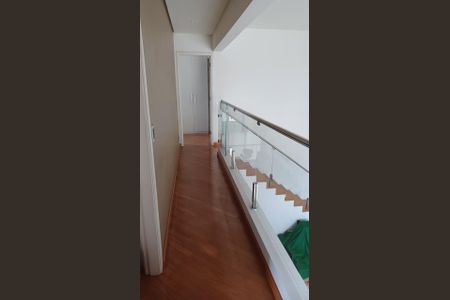Corredor de apartamento para alugar com 3 quartos, 148m² em Vila Gomes Cardim, São Paulo