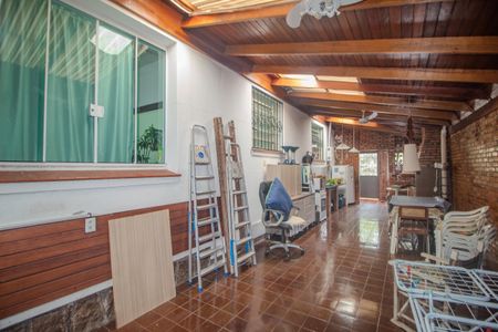 Casa à venda com 340m², 5 quartos e 4 vagasÁrea comum - Churrasqueira