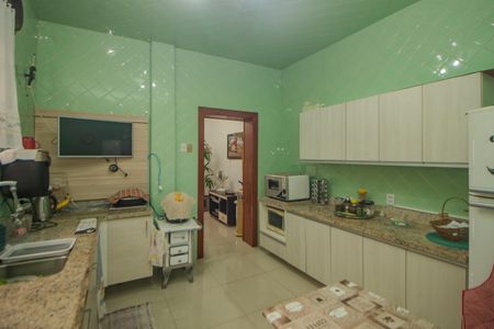 Casa à venda com 340m², 5 quartos e 4 vagasCozinha