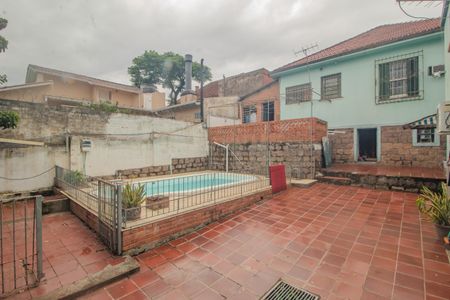 Casa à venda com 340m², 5 quartos e 4 vagasQuintal/Piscina