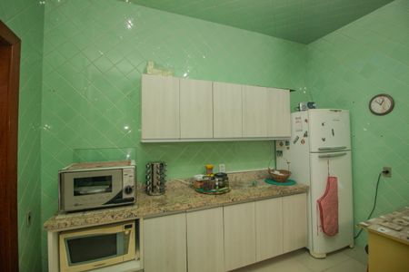 Casa à venda com 340m², 5 quartos e 4 vagasCozinha