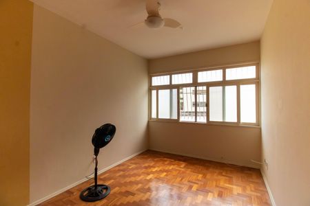 Sala de apartamento para alugar com 2 quartos, 60m² em Boa Viagem, Niterói