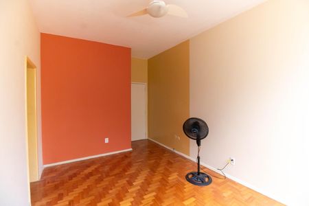 Apartamento à venda com 60m², 2 quartos e sem vagaSala