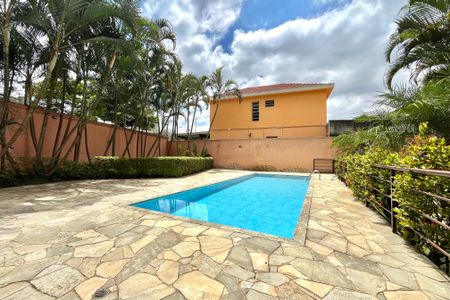 Apartamento à venda com 43m², 1 quarto e 1 vaga Apartamento à venda com 43m², 1 quarto e 1 vagaÁrea comum - Piscina