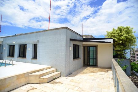 Apartamento à venda com 392m², 4 quartos e 3 vagas Apartamento à venda com 392m², 4 quartos e 3 vagasTerraço/Piscina