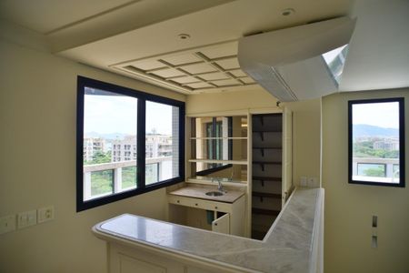 Apartamento à venda com 392m², 4 quartos e 3 vagas Apartamento à venda com 392m², 4 quartos e 3 vagasBar