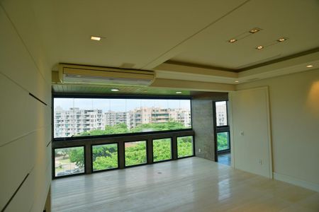 Apartamento à venda com 392m², 4 quartos e 3 vagas Apartamento à venda com 392m², 4 quartos e 3 vagasSala Principal