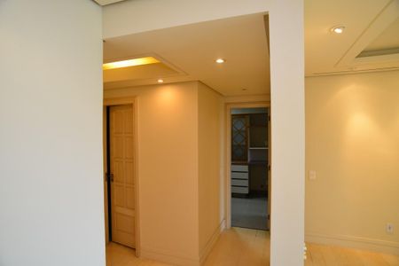 Apartamento à venda com 392m², 4 quartos e 3 vagas Apartamento à venda com 392m², 4 quartos e 3 vagasHall Social