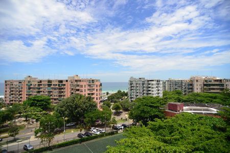 Apartamento à venda com 392m², 4 quartos e 3 vagas Apartamento à venda com 392m², 4 quartos e 3 vagasVista do Terraço