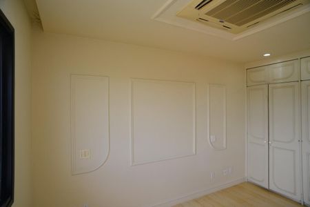 Apartamento à venda com 392m², 4 quartos e 3 vagas Apartamento à venda com 392m², 4 quartos e 3 vagasSuíte Principal