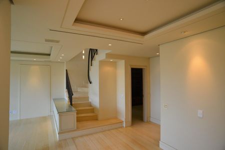 Apartamento à venda com 392m², 4 quartos e 3 vagas Apartamento à venda com 392m², 4 quartos e 3 vagasSala Principal