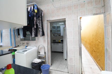 Casa à venda com 80m², 2 quartos e 1 vaga