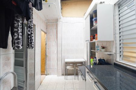 Casa à venda com 80m², 2 quartos e 1 vaga