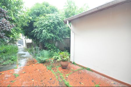 Casa à venda com 176m², 1 quarto e 1 vagaQuintal