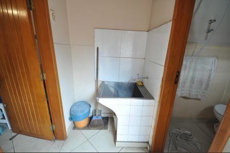 Casa à venda com 176m², 1 quarto e 1 vagaÁrea de Serviço