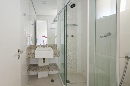 Apartamento para alugar com 80m², 2 quartos e 2 vagasBanheiro