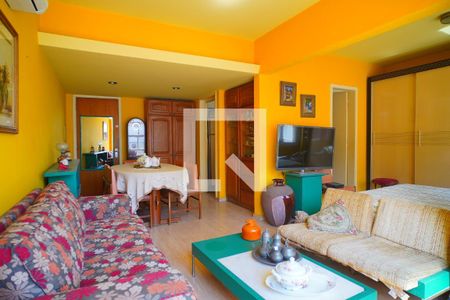 Sala de apartamento para alugar com 1 quarto, 50m² em Floresta, Porto Alegre