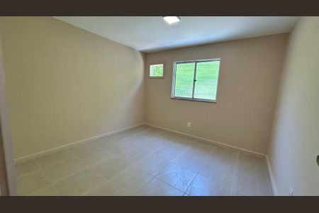 Quarto de casa de condomínio para alugar com 2 quartos, 80m² em Guaratiba, Rio de Janeiro