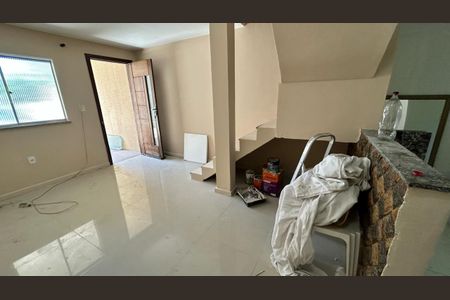 Sala de casa de condomínio para alugar com 2 quartos, 80m² em Guaratiba, Rio de Janeiro