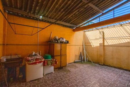 Casa à venda com 242m², 3 quartos e 3 vagas Casa à venda com 242m², 3 quartos e 3 vagasÁrea de serviço