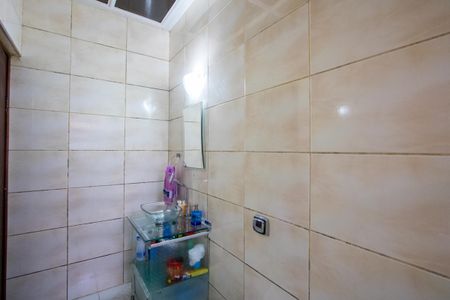 Casa à venda com 242m², 3 quartos e 3 vagas Casa à venda com 242m², 3 quartos e 3 vagasBanheiro social 2