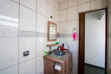 Casa à venda com 242m², 3 quartos e 3 vagas Casa à venda com 242m², 3 quartos e 3 vagasBanheiro social 1