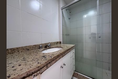 Apartamento à venda com 60m², 3 quartos e 1 vagaSuíte - Banheiro