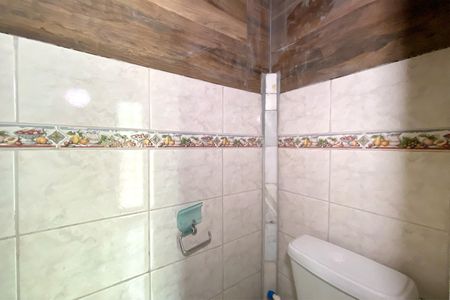 Casa para alugar com 45m², 1 quarto e 1 vaga Casa para alugar com 45m², 1 quarto e 1 vagaBanheiro