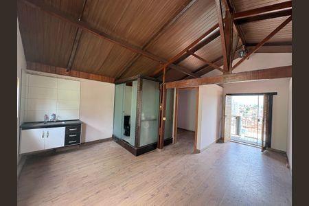 Casa para alugar com 3 quartos, 80m² em Dom Cabral, Belo Horizonte