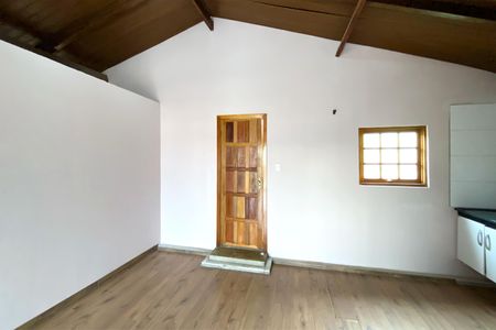 Sala de casa para alugar com 3 quartos, 80m² em Dom Cabral, Belo Horizonte