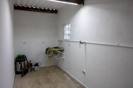 Casa para alugar com 72m², 2 quartos e sem vagaÁrea de Serviço