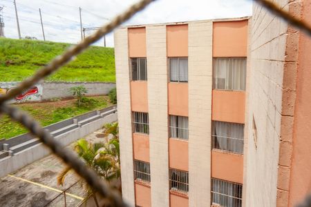 Vista da Sala de apartamento para alugar com 2 quartos, 60m² em Rio Bonito, São Paulo