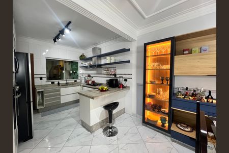 Casa à venda com 129m², 3 quartos e 3 vagasCozinha