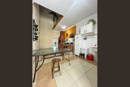 Casa à venda com 129m², 3 quartos e 3 vagasÁrea externa