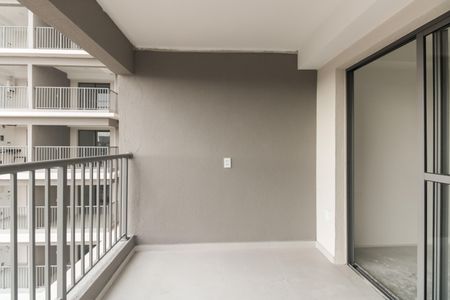 Varanda  de apartamento para alugar com 2 quartos, 49m² em Penha de França, São Paulo