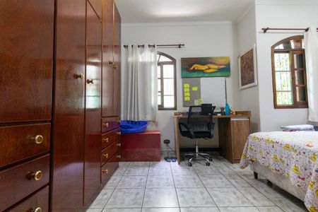 Casa à venda com 90m², 2 quartos e 2 vagasQuarto 2