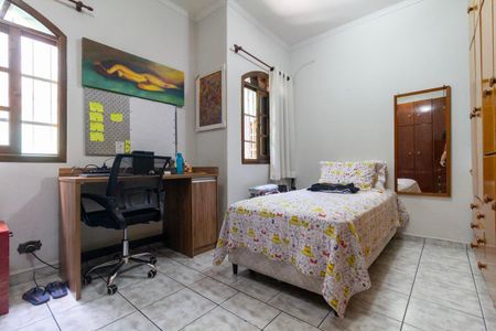 Casa à venda com 90m², 2 quartos e 2 vagasQuarto 2