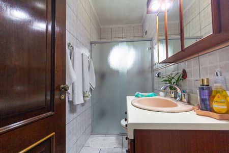 Casa à venda com 90m², 2 quartos e 2 vagasBanheiro 1