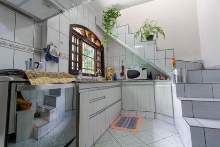 Casa à venda com 90m², 2 quartos e 2 vagasCozinha