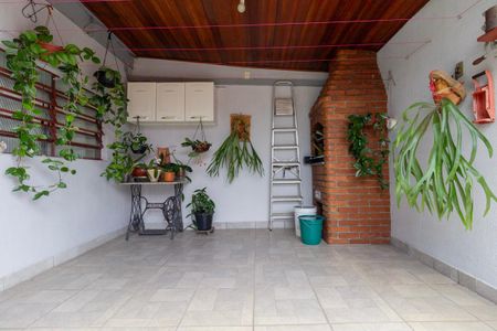Casa à venda com 90m², 2 quartos e 2 vagasVaranda