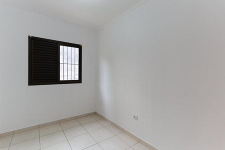 Quarto 2 de casa para alugar com 2 quartos, 38m² em Jardim das Laranjeiras, São Paulo