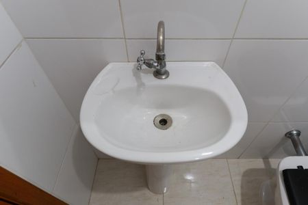 Casa para alugar com 38m², 2 quartos e sem vagaBanheiro